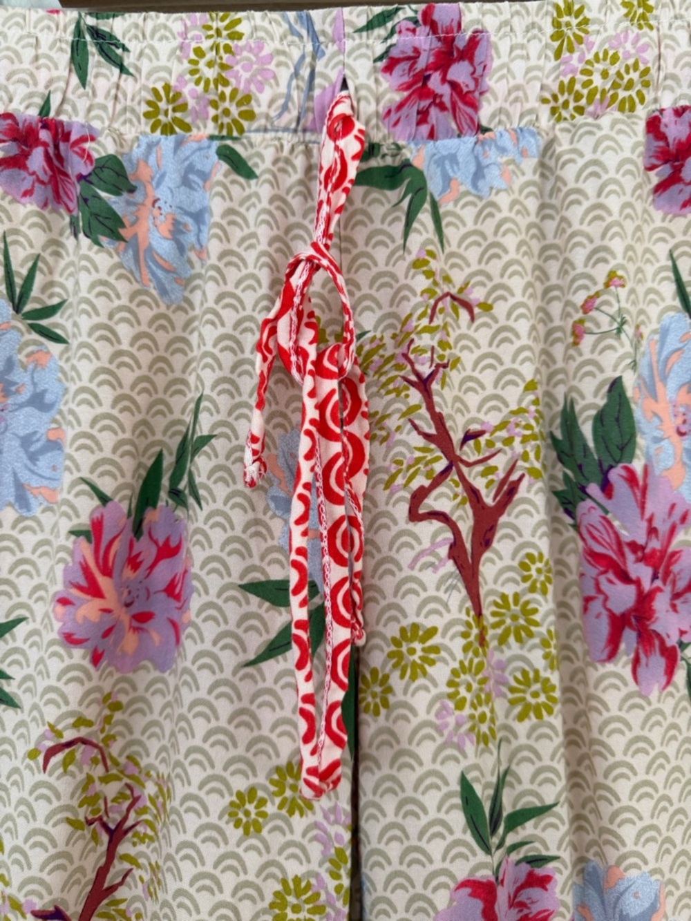 Viscose Cost Plus World Market Beige Floral Lounge Pants with Pink and Red S/M - Picture 2 of 9
